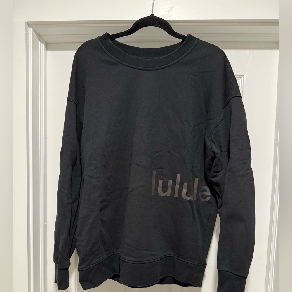 Lululemon - “Perfectly Oversized Crew” black sweatshirt